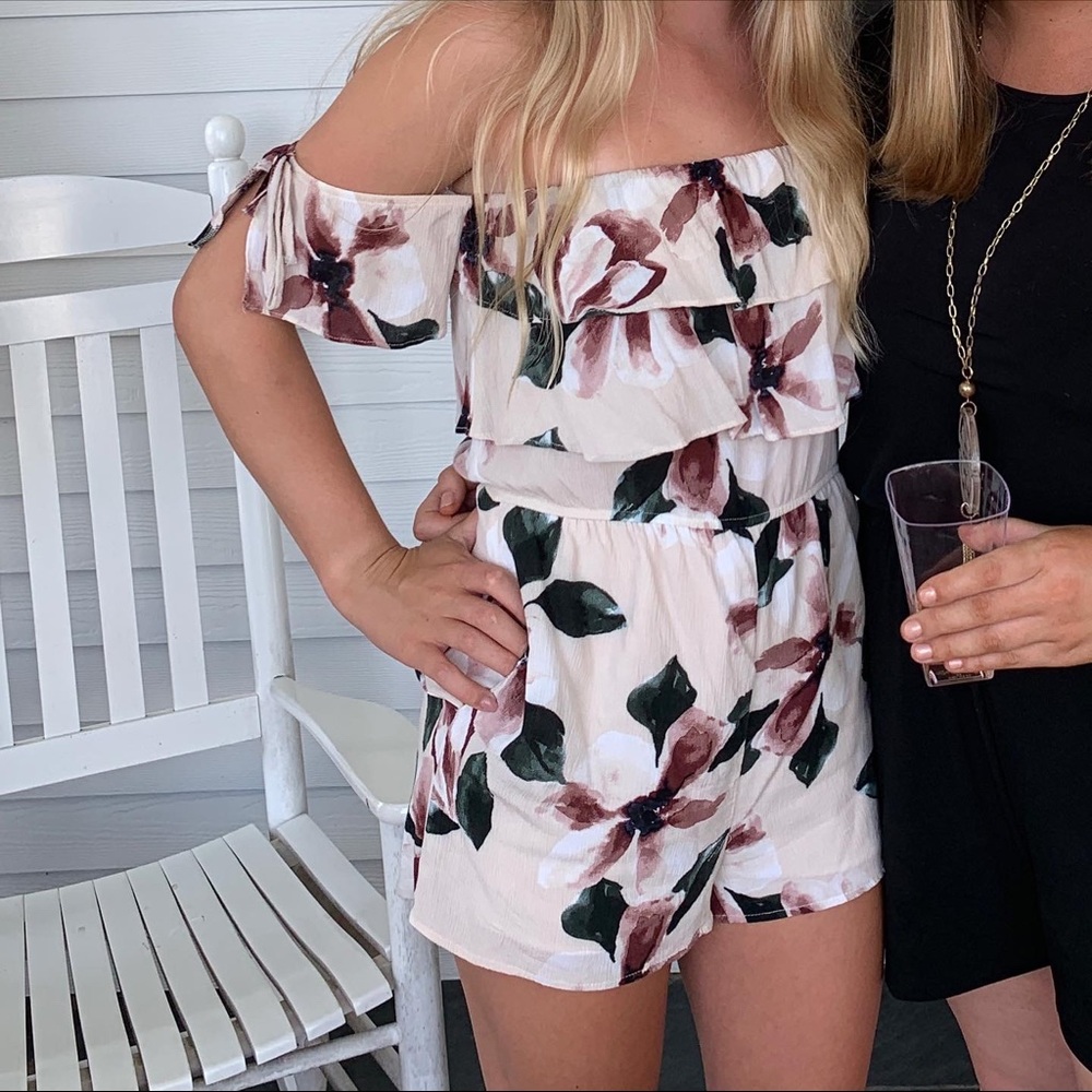 American Eagle floral romper